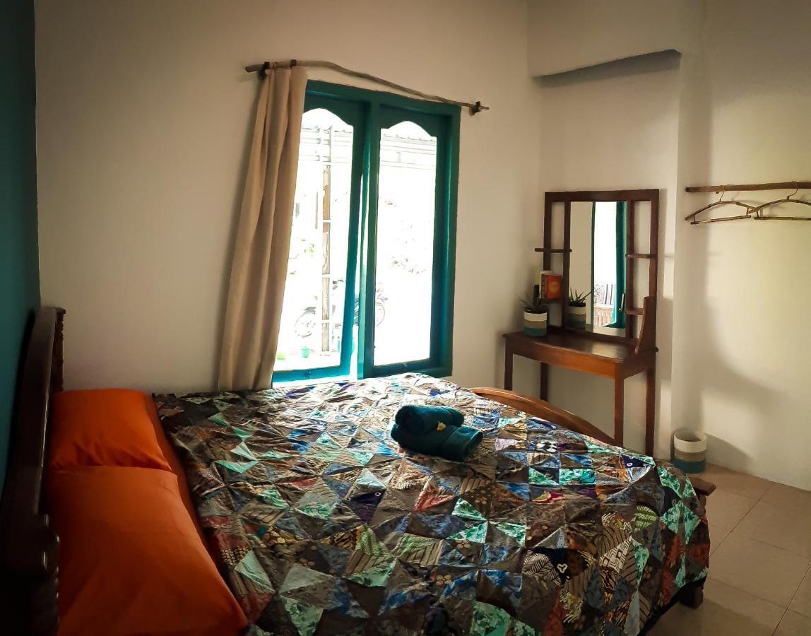 L'Isola Che... Bed & Breakfast Karimunjawa Exterior photo